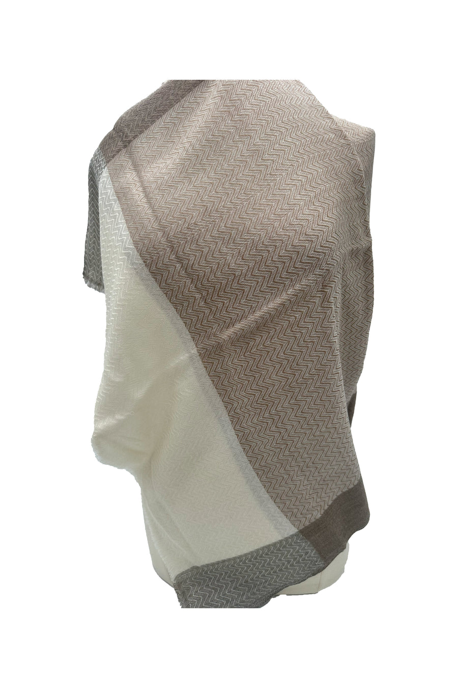 Fish bone design shawl